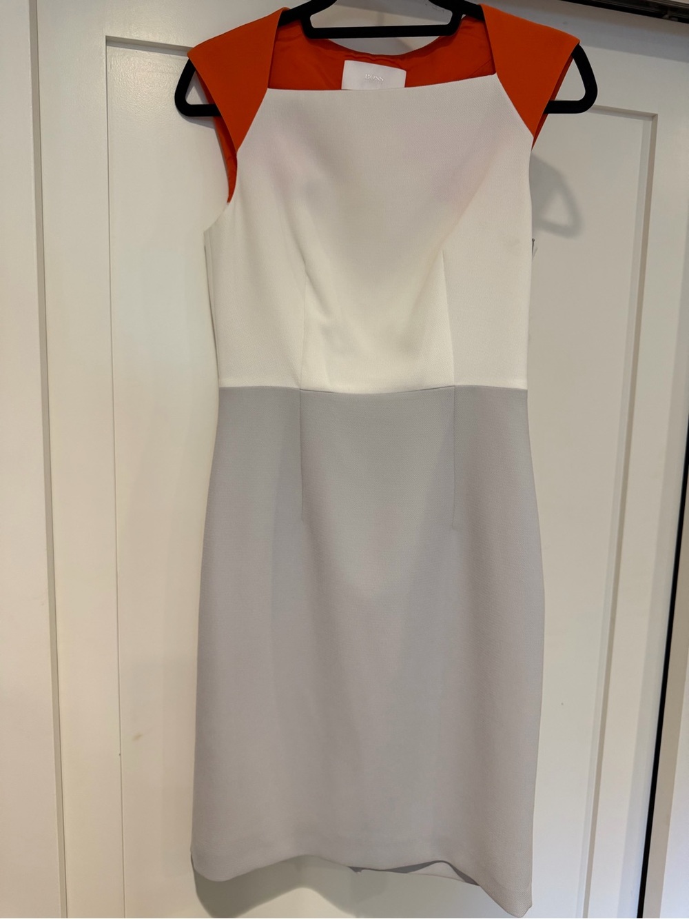 Women’s sz S Boss Colorblock Midi Dress in White, Light Gray and Orange.